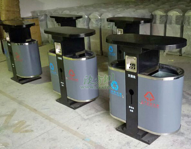 戶(hù)外鋼板分類(lèi)垃圾桶工廠(chǎng)生產(chǎn)圖